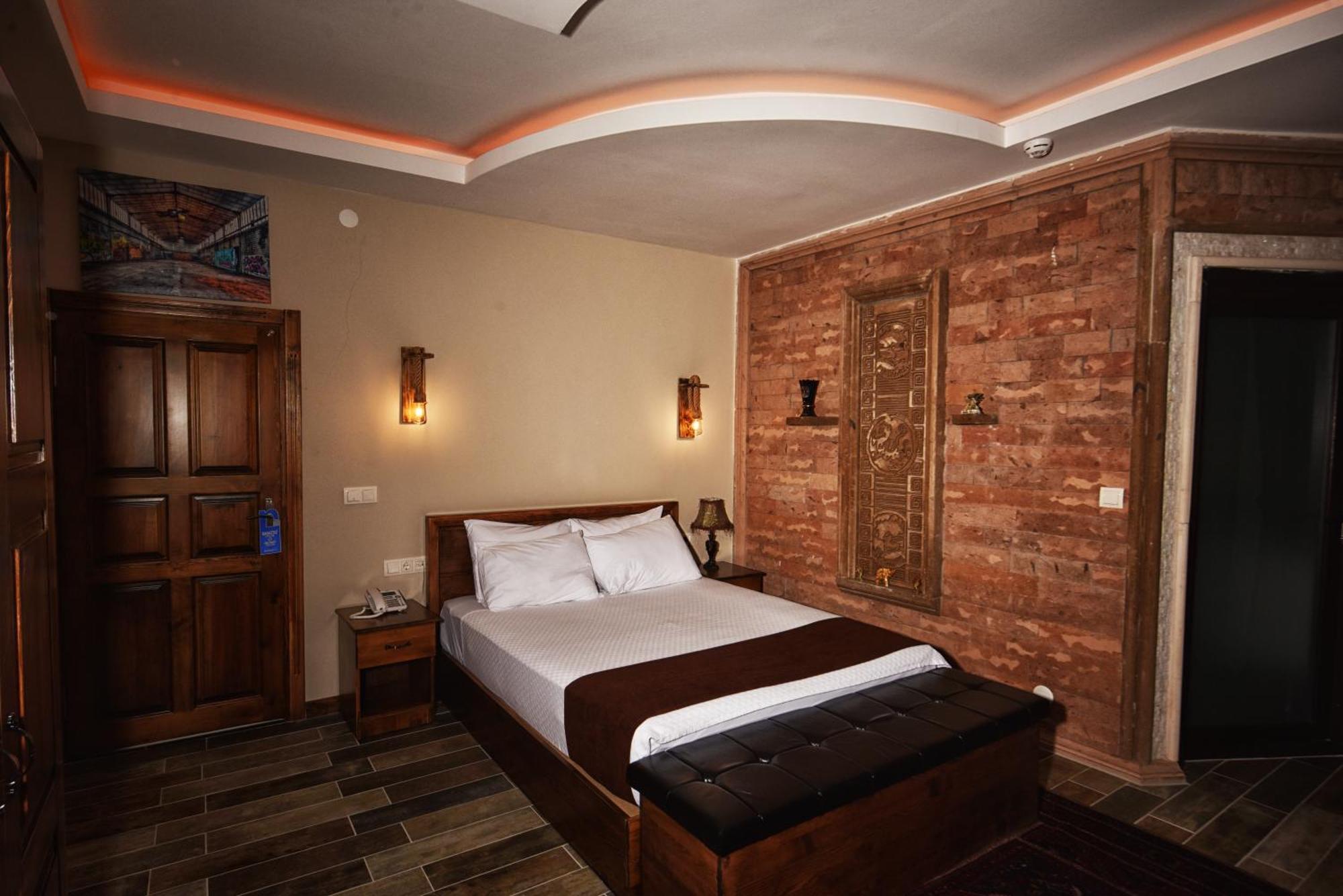أُتْشيسار El Nazar Stone Suite المظهر الخارجي الصورة