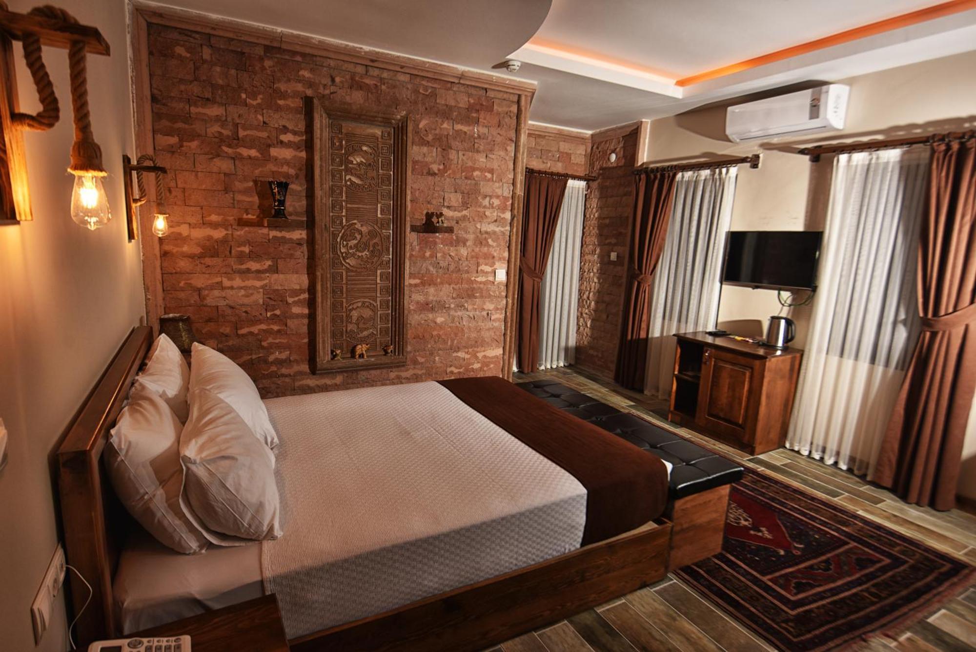 أُتْشيسار El Nazar Stone Suite المظهر الخارجي الصورة